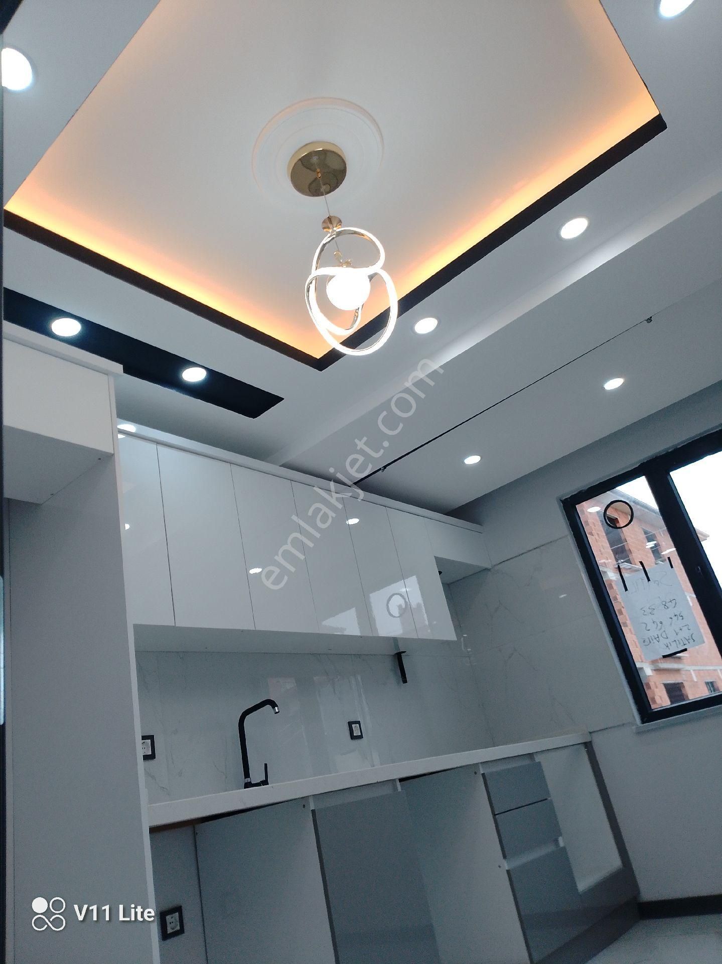 Kapalı Bahçeli Evler De Satılık Daire