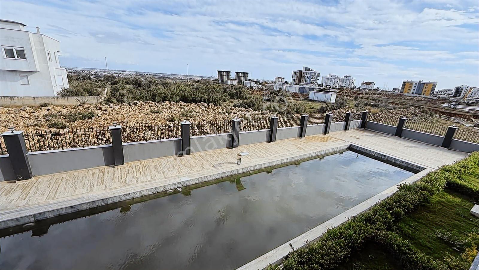 Altıntaşta Önü Kapanmaz Manzarasıyla Katta Kiralık 1+1 Daire - Görsel 11