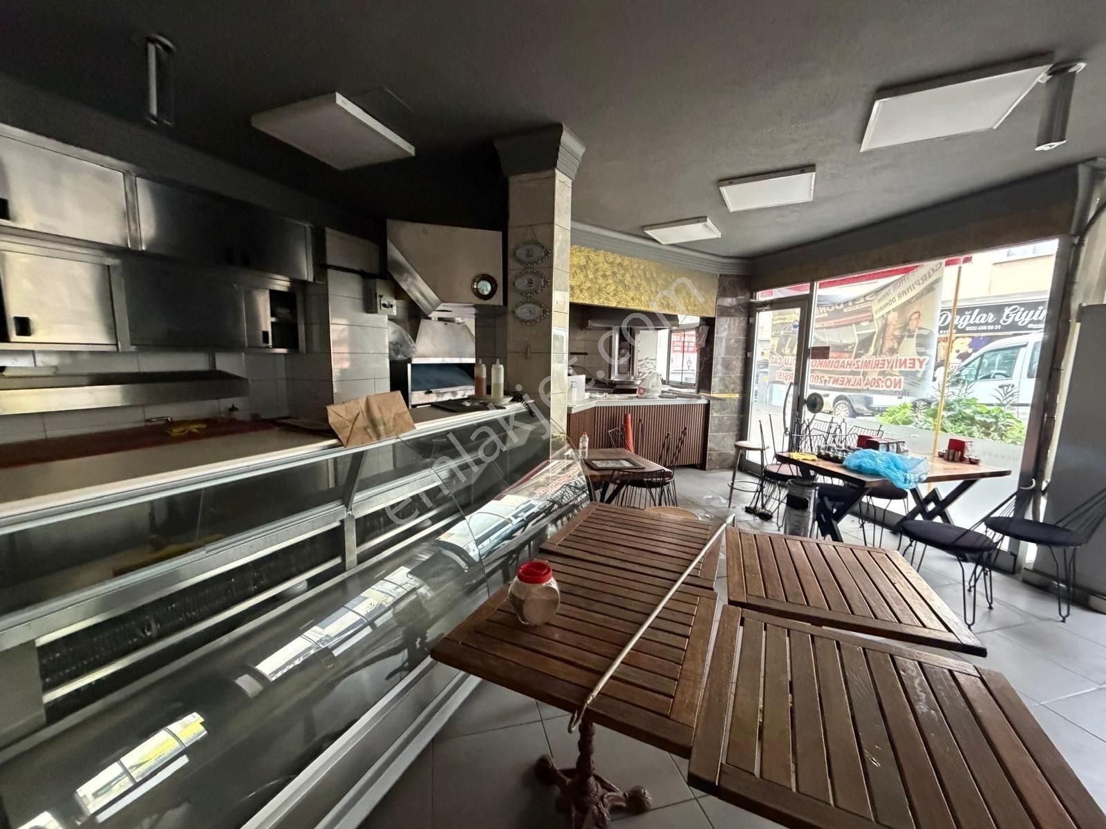 Beylikdüzü Gürpınarda Merkezde Ana Cadde Üzerinde 120 M2 Satılık Dükkan Mağaza - Görsel 14