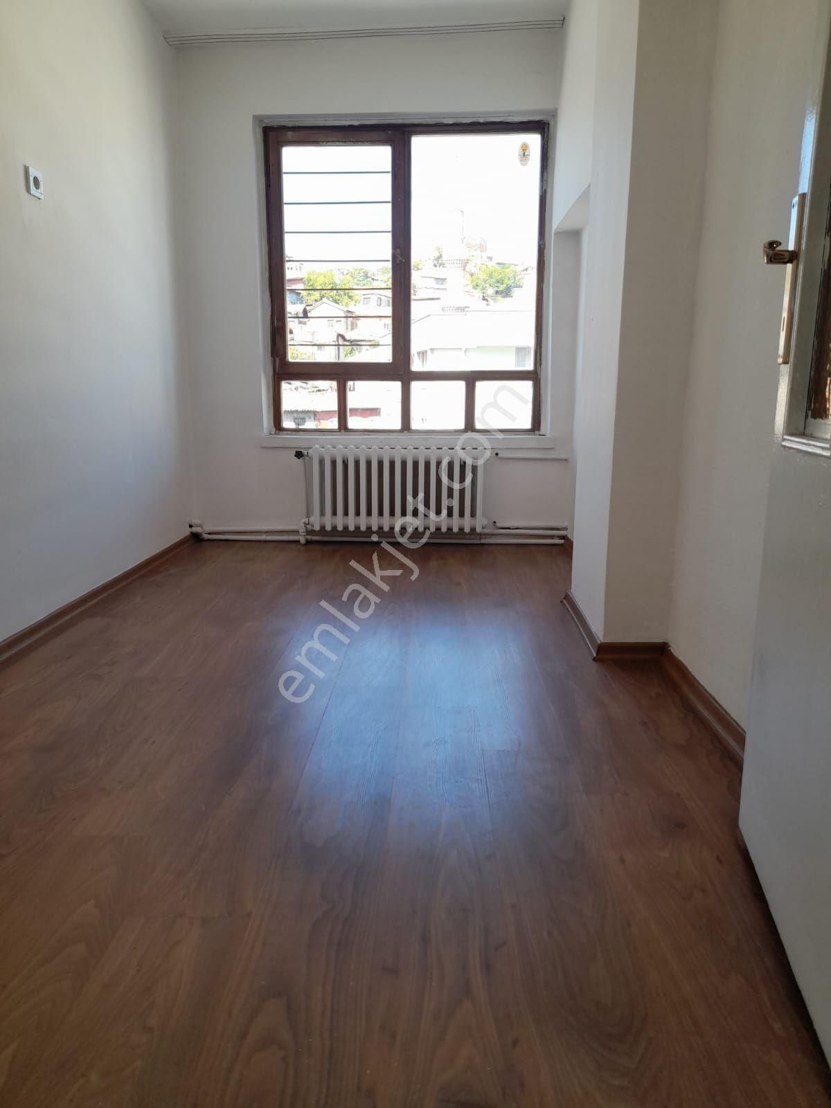 Ankara ,altındağ ,ulucanlar Cd.sinde ,boş ,kombili ,üst Kat ,ön ,yapılı ,asansörlü - Görsel 2