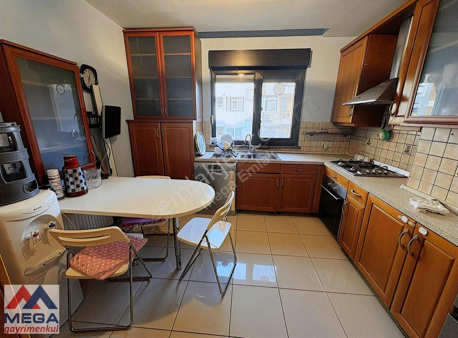 Fenerbahçe Dalyan Kulüp Karşısında 4+1 Kiralık Az Katlı Bina - Görsel 15