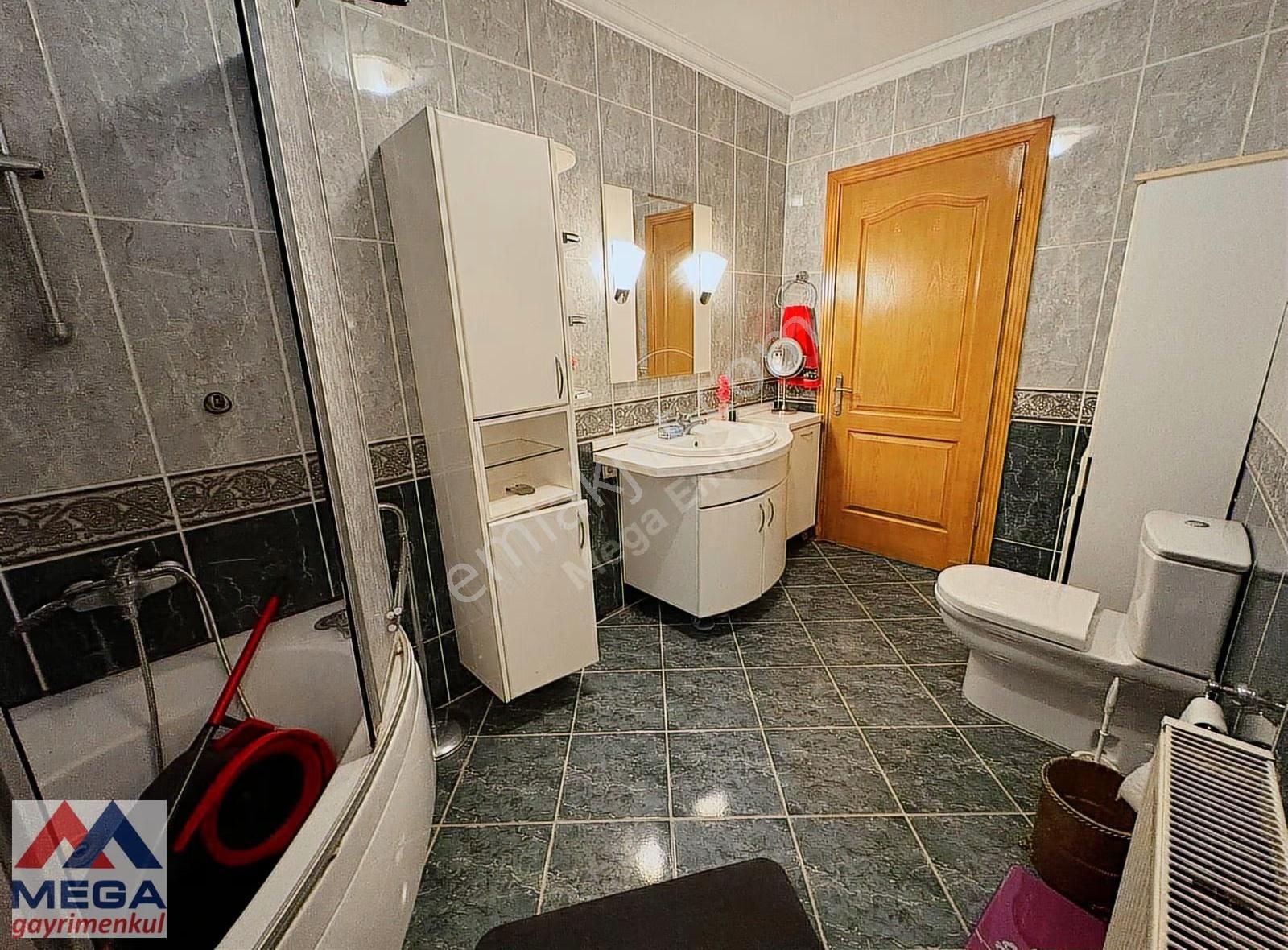 Fenerbahçe Dalyan Kulüp Karşısında 4+1 Kiralık Az Katlı Bina - Görsel 25