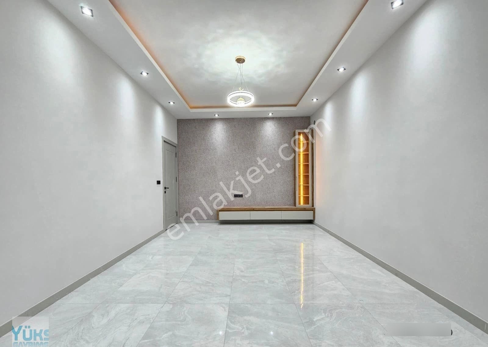 Denizli Şemikler De 3+1 Mükemmel Konumda Kat Seçenekli Panjurlu Daire