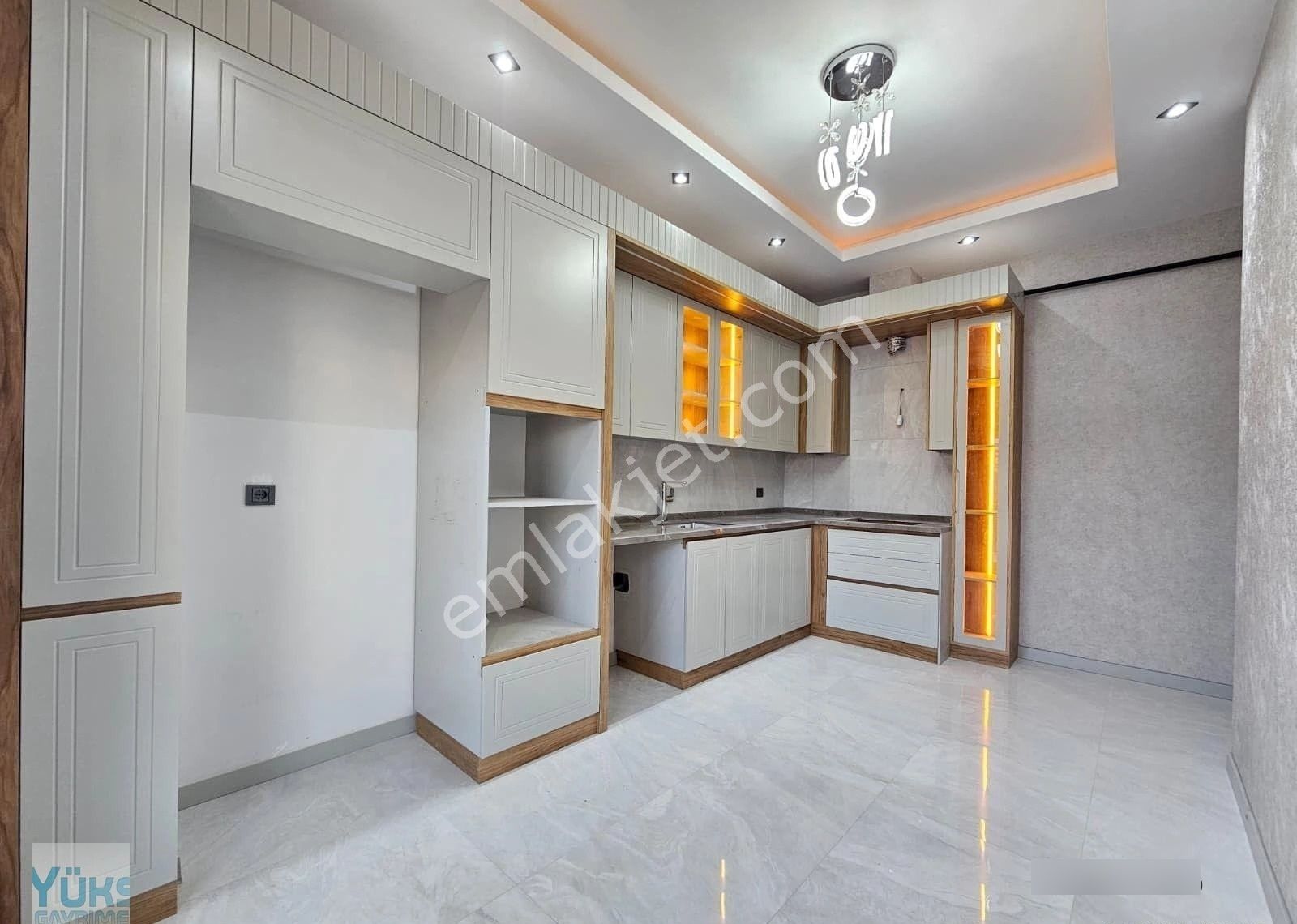 Denizli Şemikler De 3+1 Mükemmel Konumda Kat Seçenekli Panjurlu Daire - Görsel 25