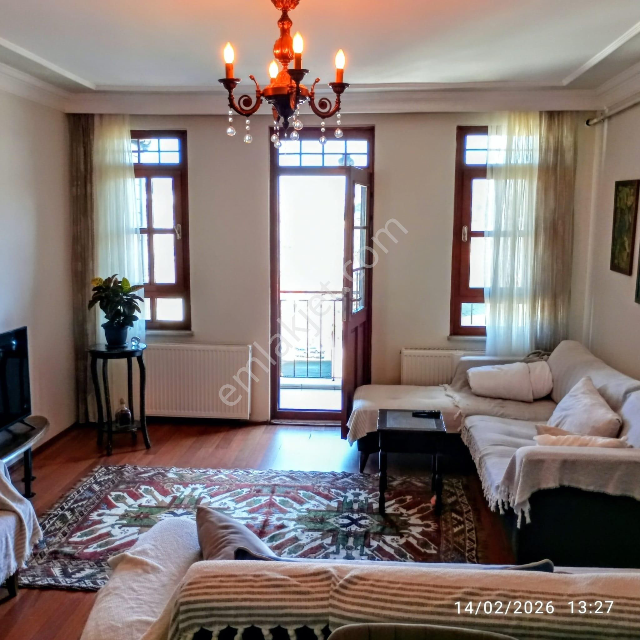 Üsküdar Merkezde Geniş Lüks Daire