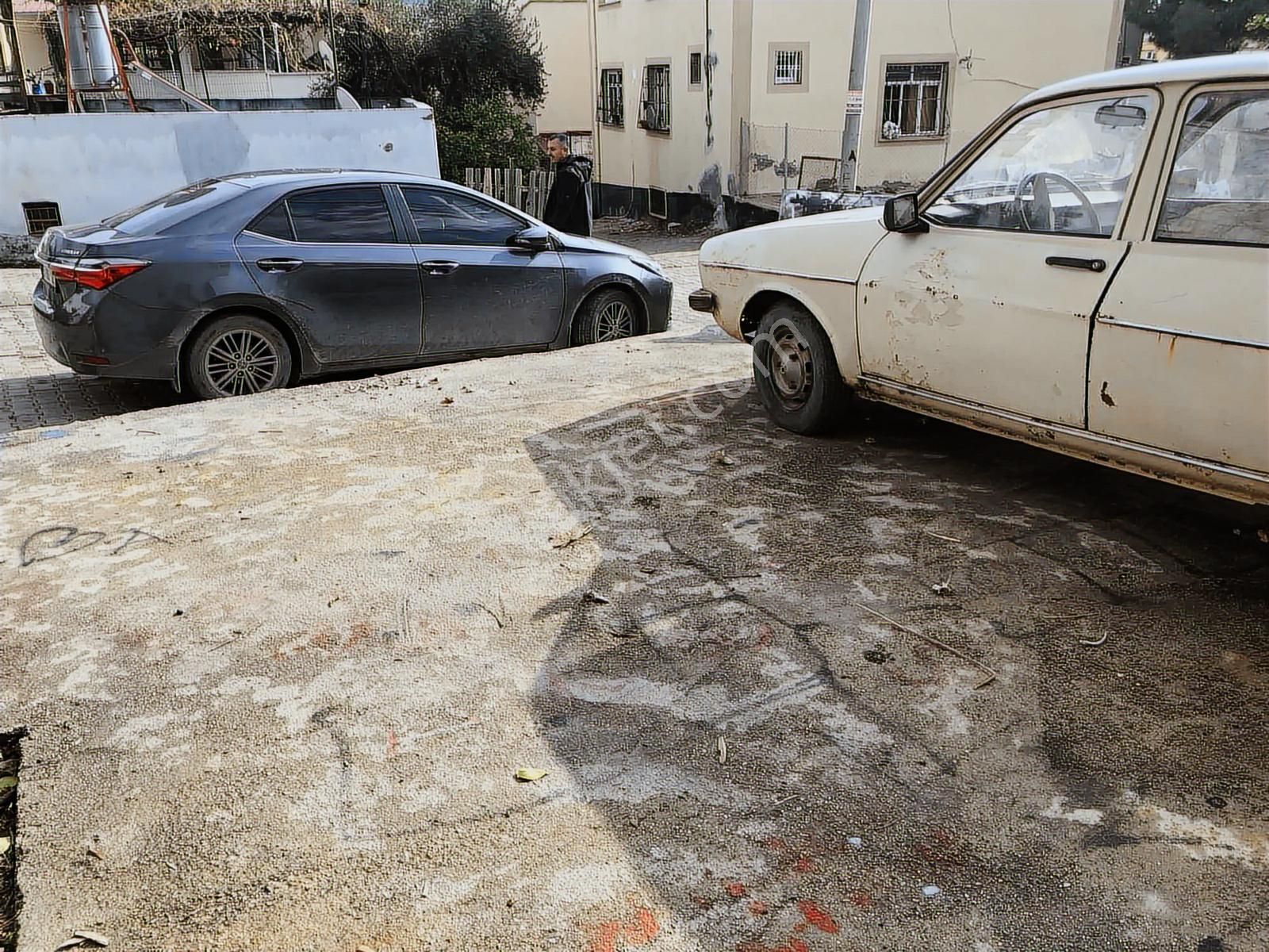 Anadolu Gayrimenkulden Hastane Civarı Güneydoğu Cepheli Yatırımlık Arsa - Görsel 4