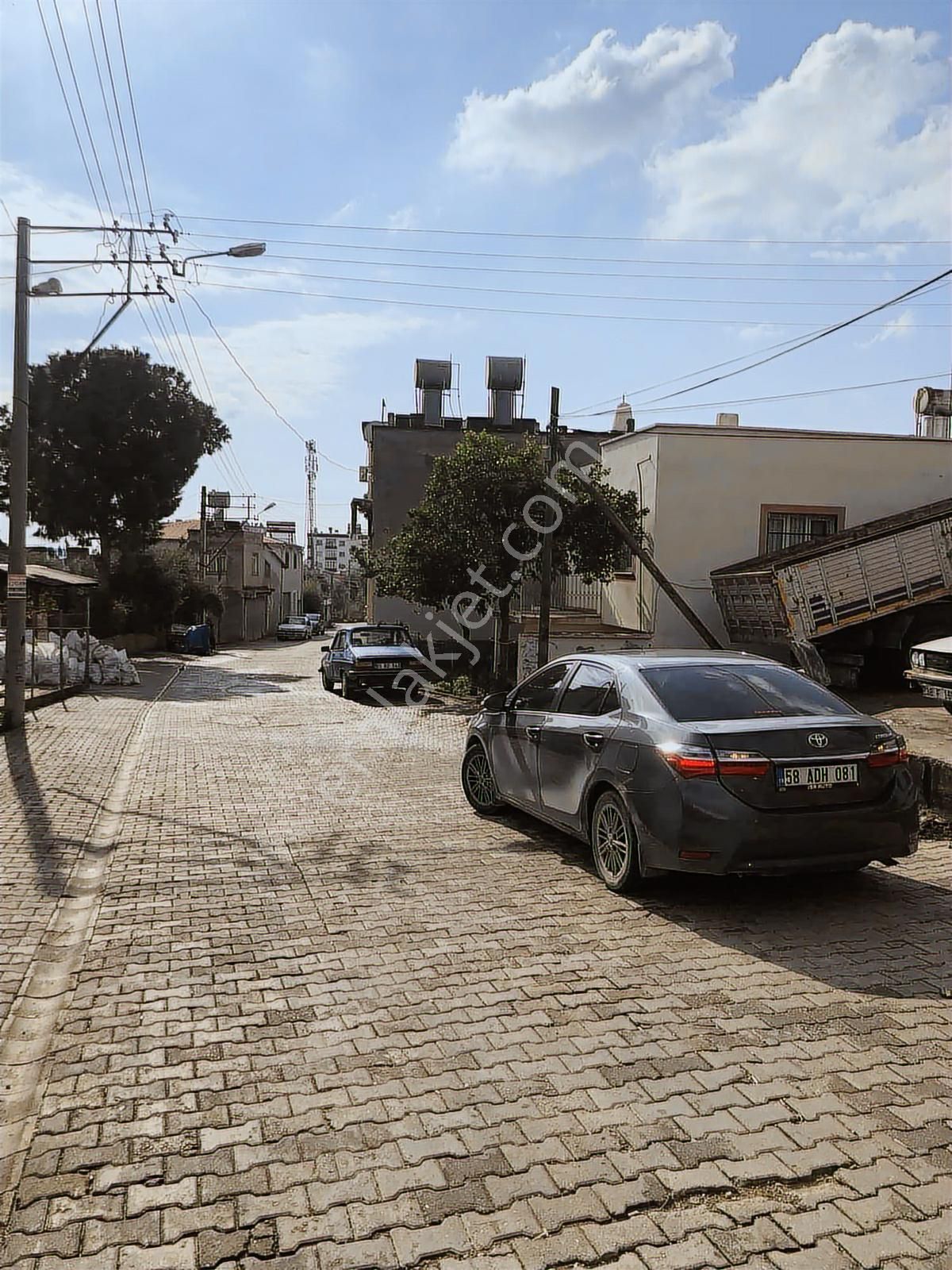 Anadolu Gayrimenkulden Hastane Civarı Güneydoğu Cepheli Yatırımlık Arsa - Görsel 16