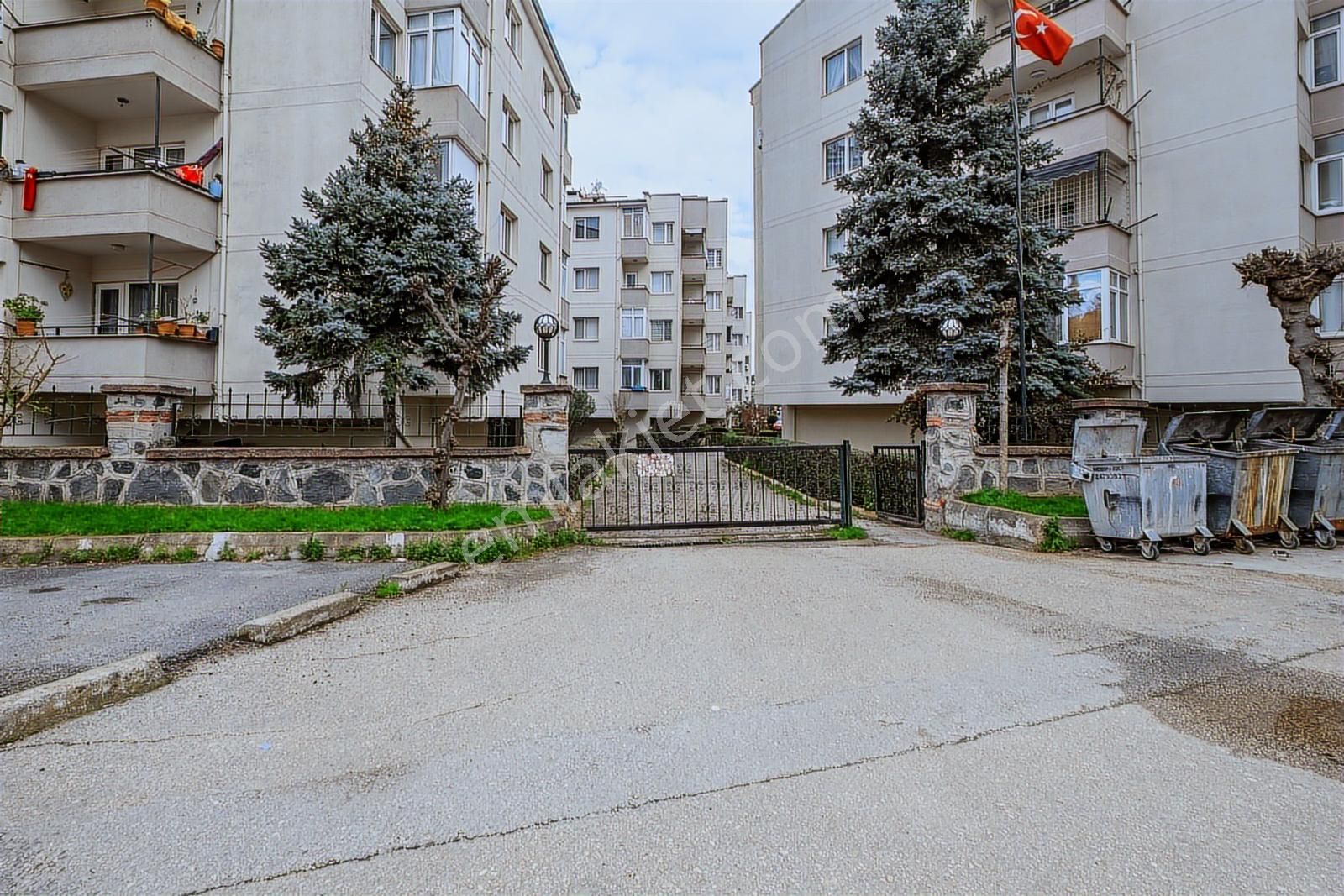 Remax Advantage 'den Ataevler Seval Sitesinde Satılık Daire