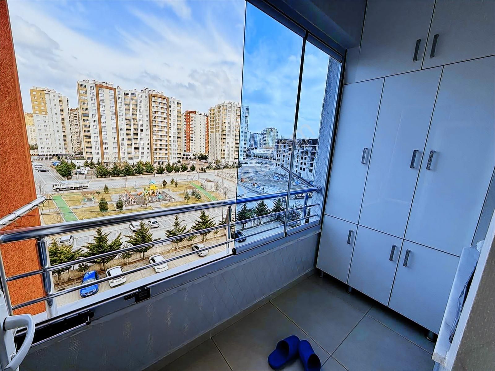 İldem Mahallesinde Tramvay Yanı Geniş 3+1 Satılık Daire - Görsel 20