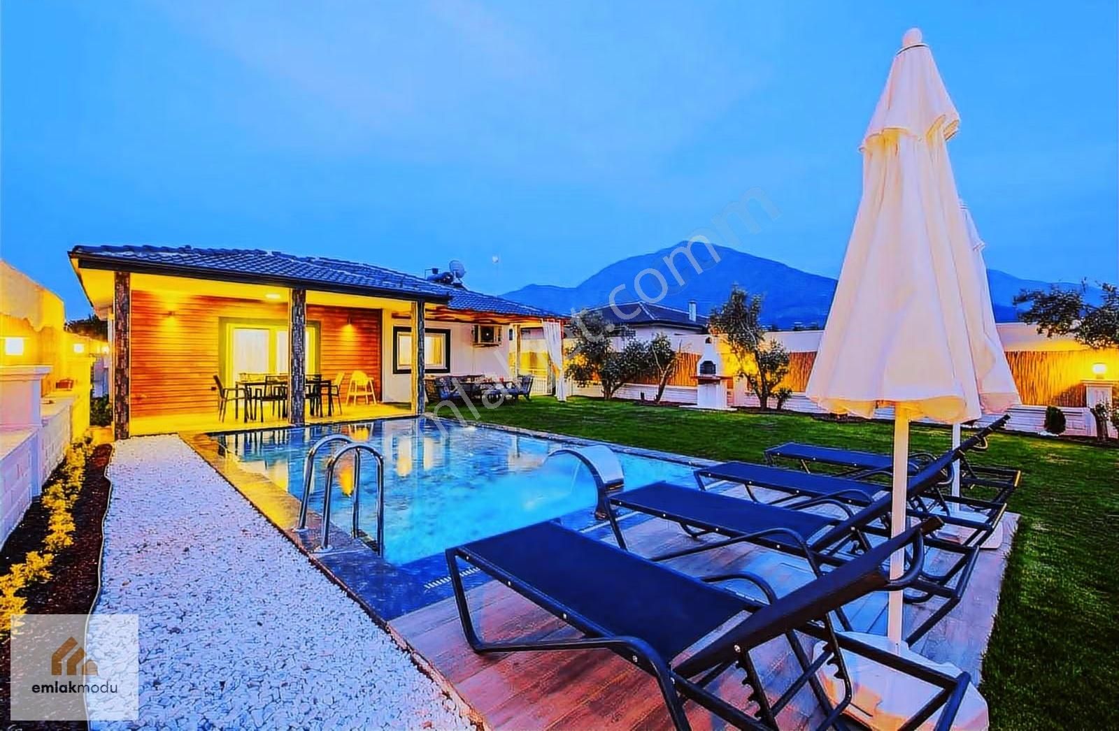 Fethiye Merkezi Lokasyonda Uzun Dönem Kiralık Villa - Görsel 18