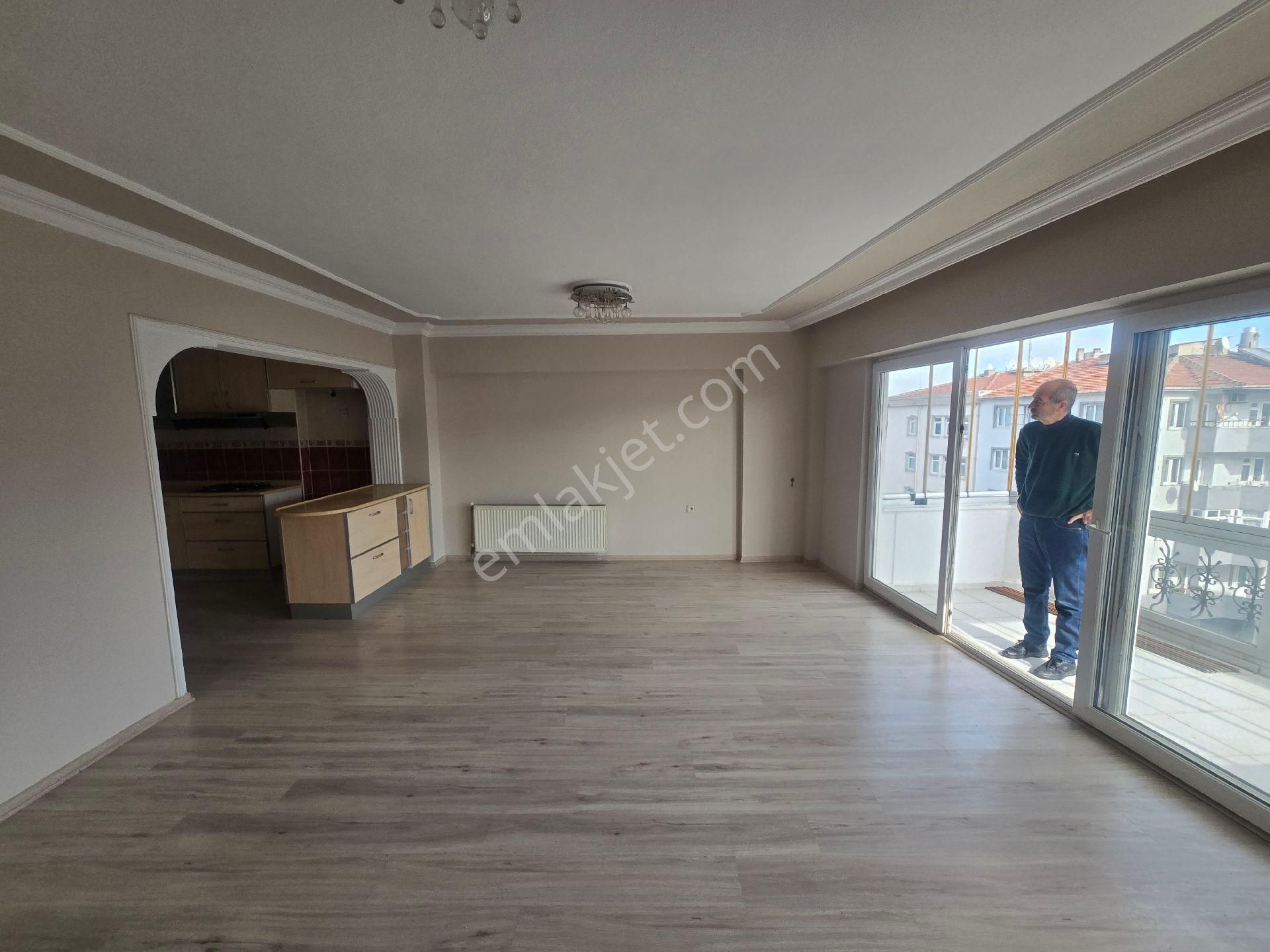 Atatürk Cd.kiralık 3+1 Daire Han Emlak Otomotiv'den - Görsel 7