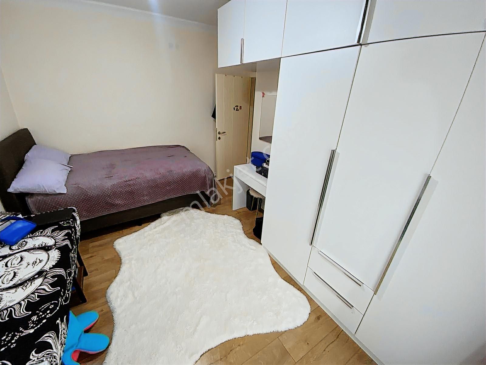 Turgut Özal Mahallesinde Ferah Geniş Yapılı 4+1 Satılık Daire - Görsel 5