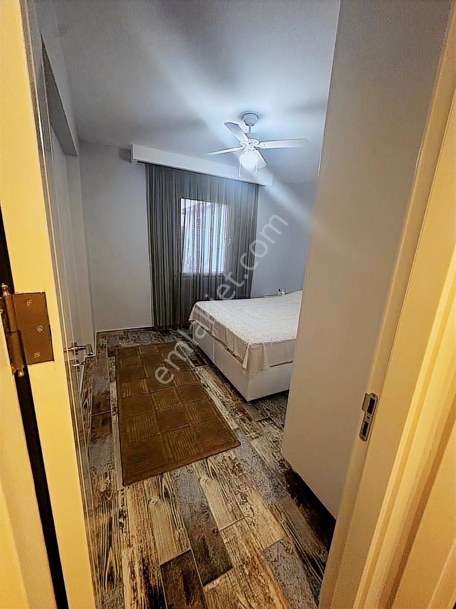 Şeref Karaoğlu'ndan Çeşme Merkezde Full Eşyalı Kiralık Daire - Görsel 11