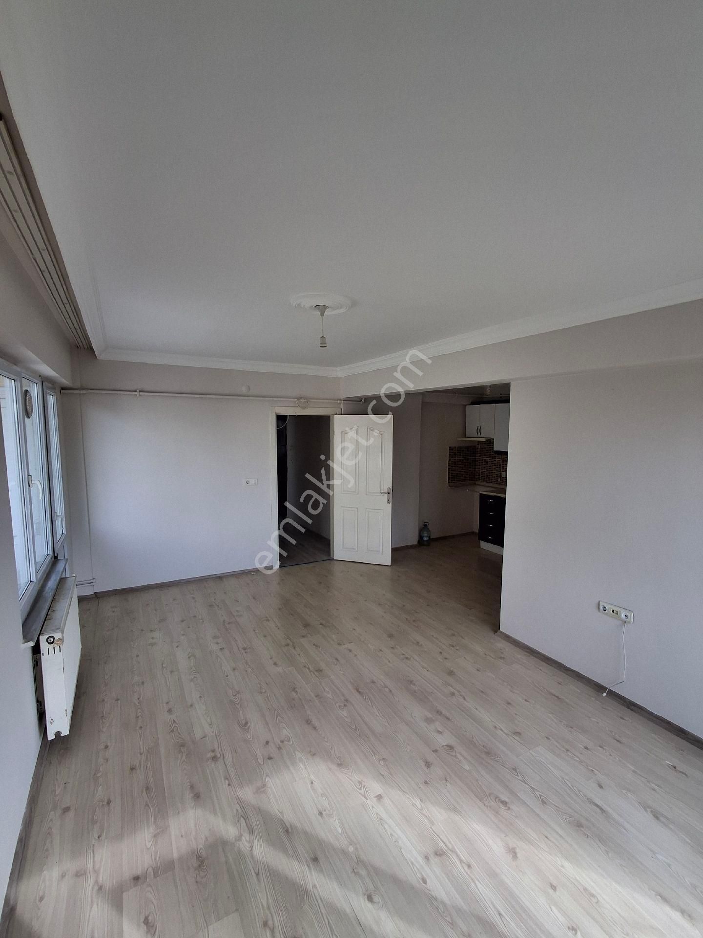 Kayalar Emlaktan Mükemmel Konumda Satılık 2+1 90 - Görsel 17