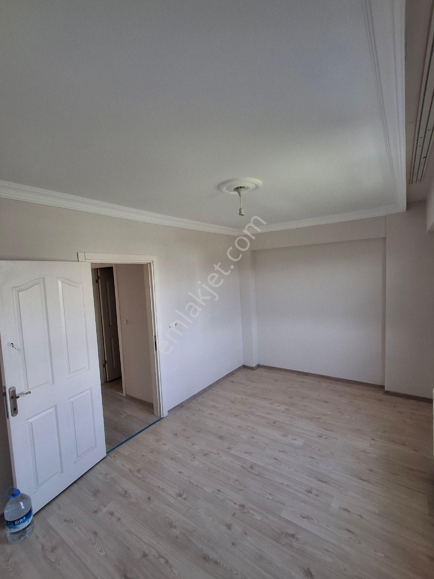 Kayalar Emlaktan Mükemmel Konumda Satılık 2+1 90 - Görsel 14