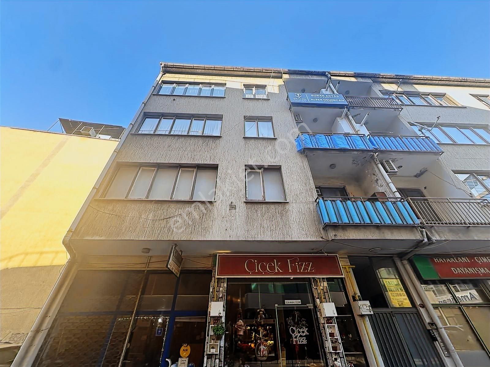 Acil Satılık Meydan ''da Satılık Çatı Katı Daire /ofis