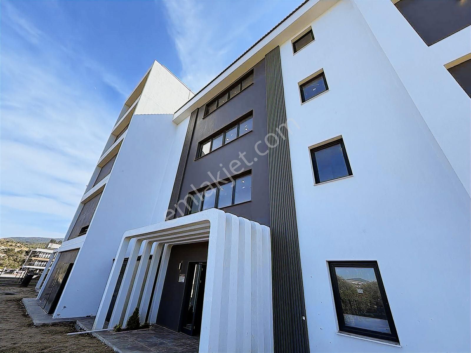 Kuşadası Davutlar Nezih Sitede 2+1 Full Eşyalı Daire - Görsel 28