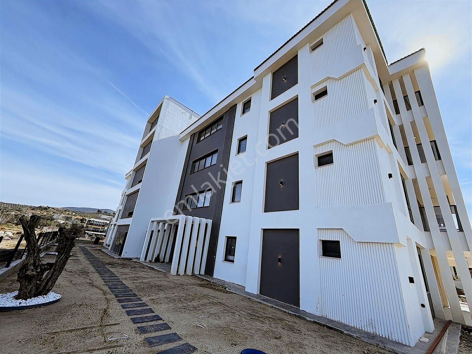 Kuşadası Davutlar Nezih Sitede 2+1 Full Eşyalı Daire - Görsel 22