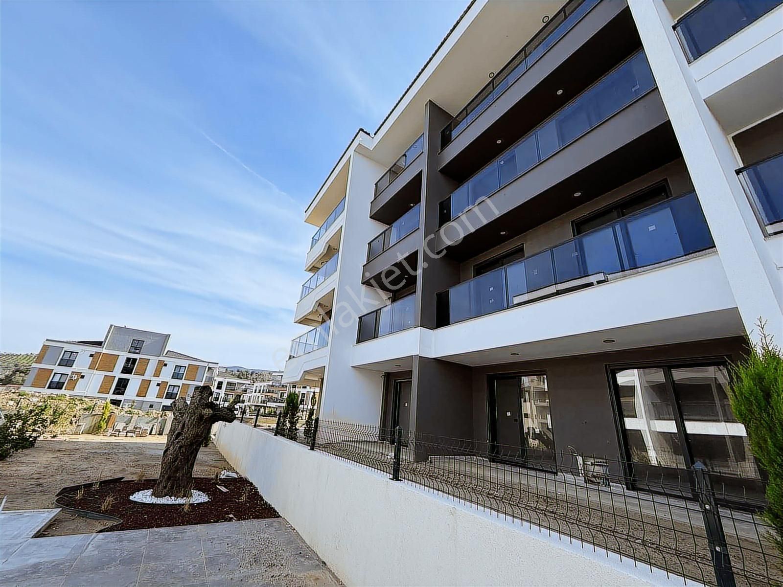 Kuşadası Davutlar Nezih Sitede 2+1 Full Eşyalı Daire - Görsel 25