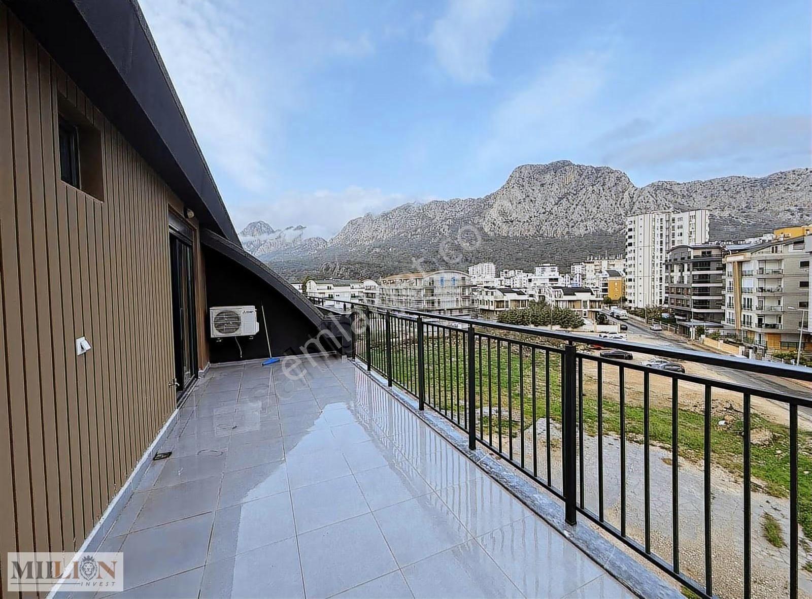 Şık Bir Site İçinde Full Eşyalı 3+1 Kiralık Daire - Görsel 14