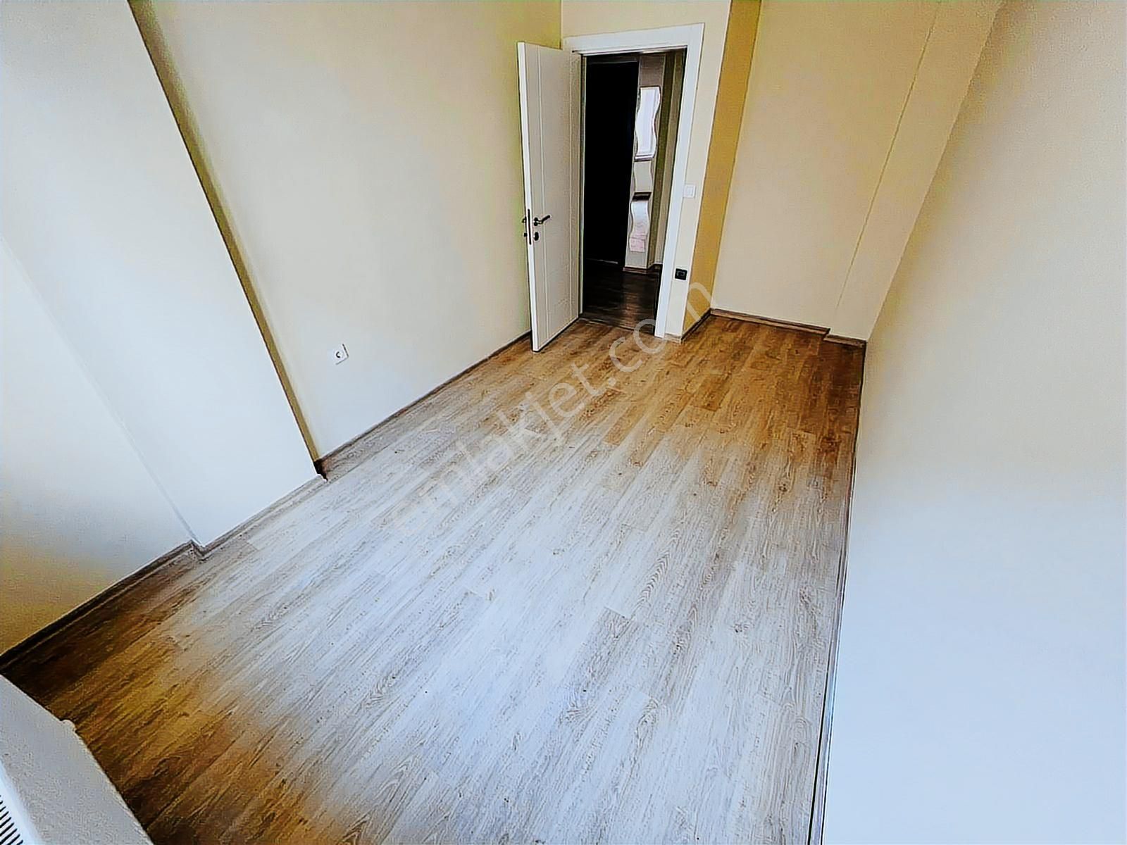 Gömeç'te Hastane Sokağında 2+1geniş Ferah Kiralık Daire - Görsel 23