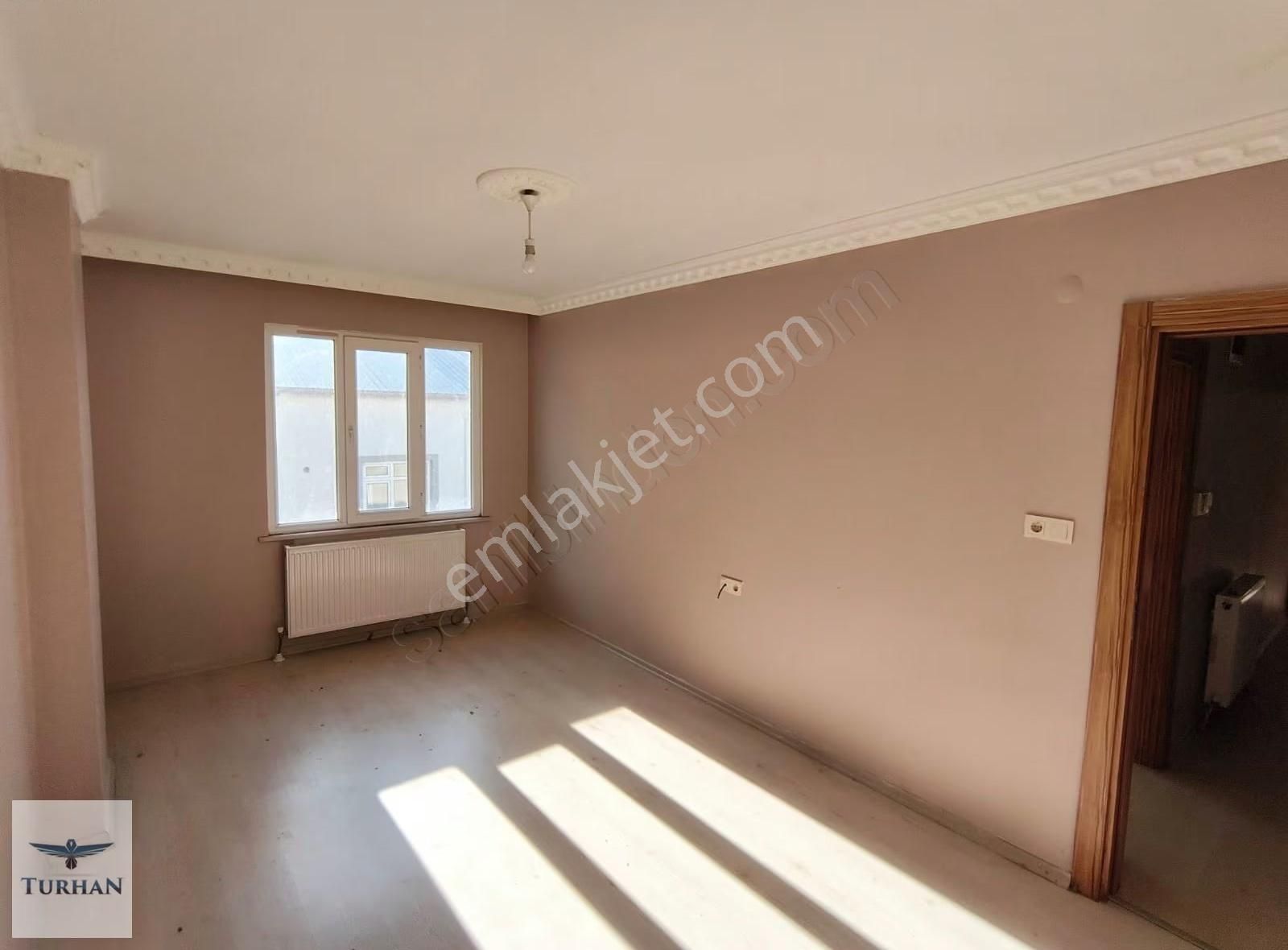 Kapaklı'da Merkezi Konumda Kiralık 2+1 Daire - Görsel 10