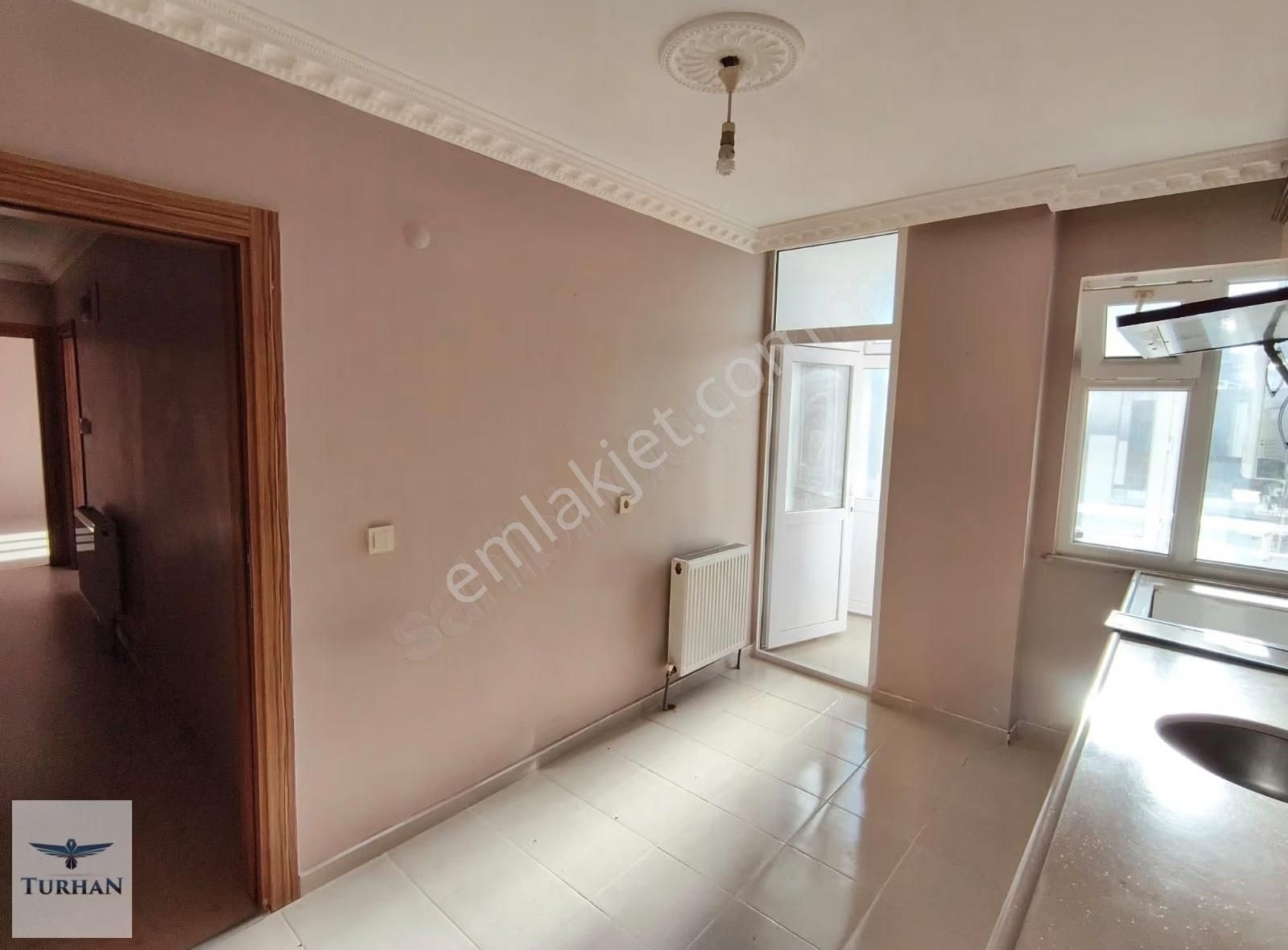 Kapaklı'da Merkezi Konumda Kiralık 2+1 Daire - Görsel 14