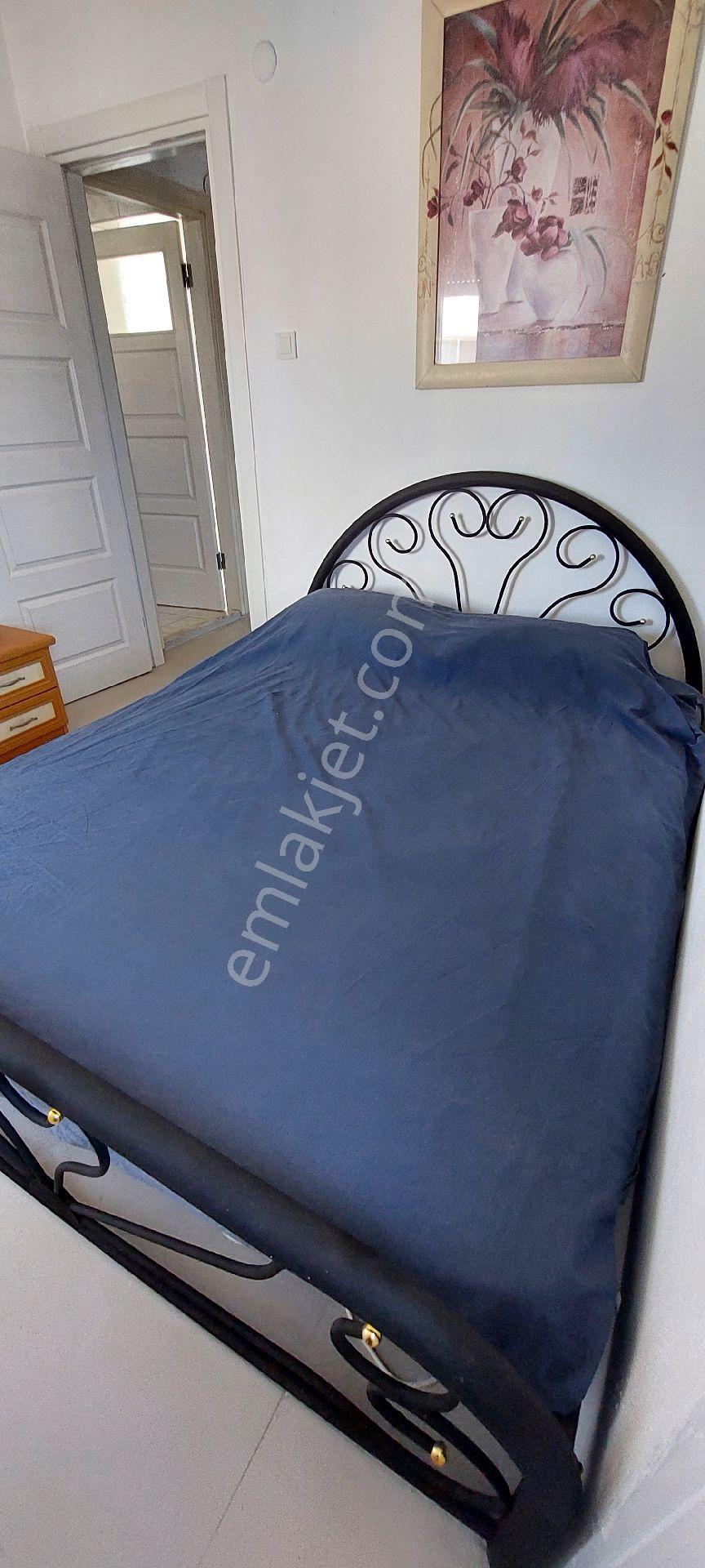 Çeşme Çiftlikköy'de Sakız Adası Deniz Manzaralı Sezonluk Aylık Kiralık Ev - Görsel 8