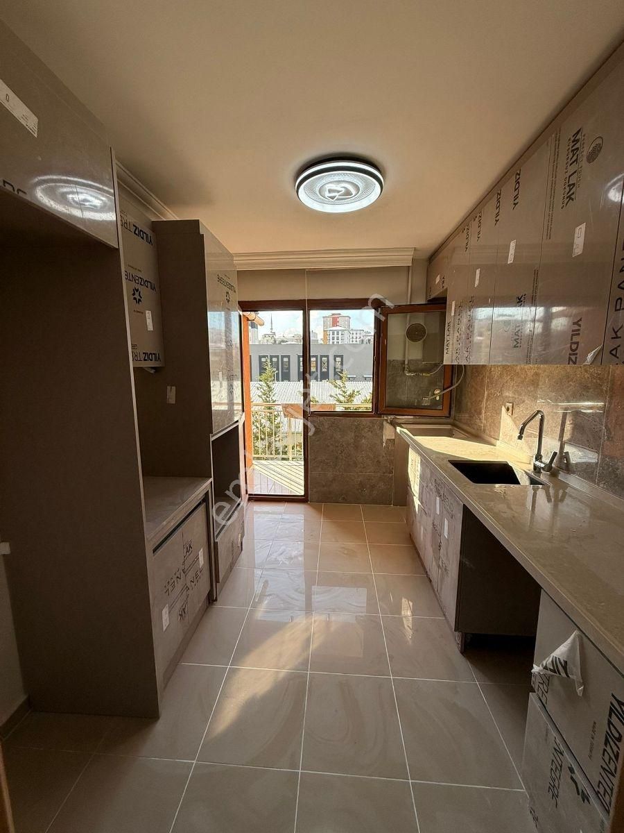 Ümraniye Dudullu Metro 5 Dakika 3+1 İskanlı