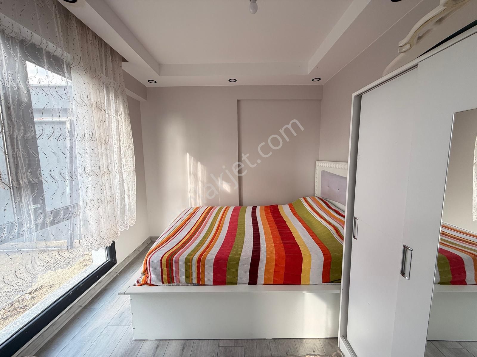 Güven'den Tepe'de Servis Güzergahın'da Full Eşyalı 1+1 Daire - Görsel 9