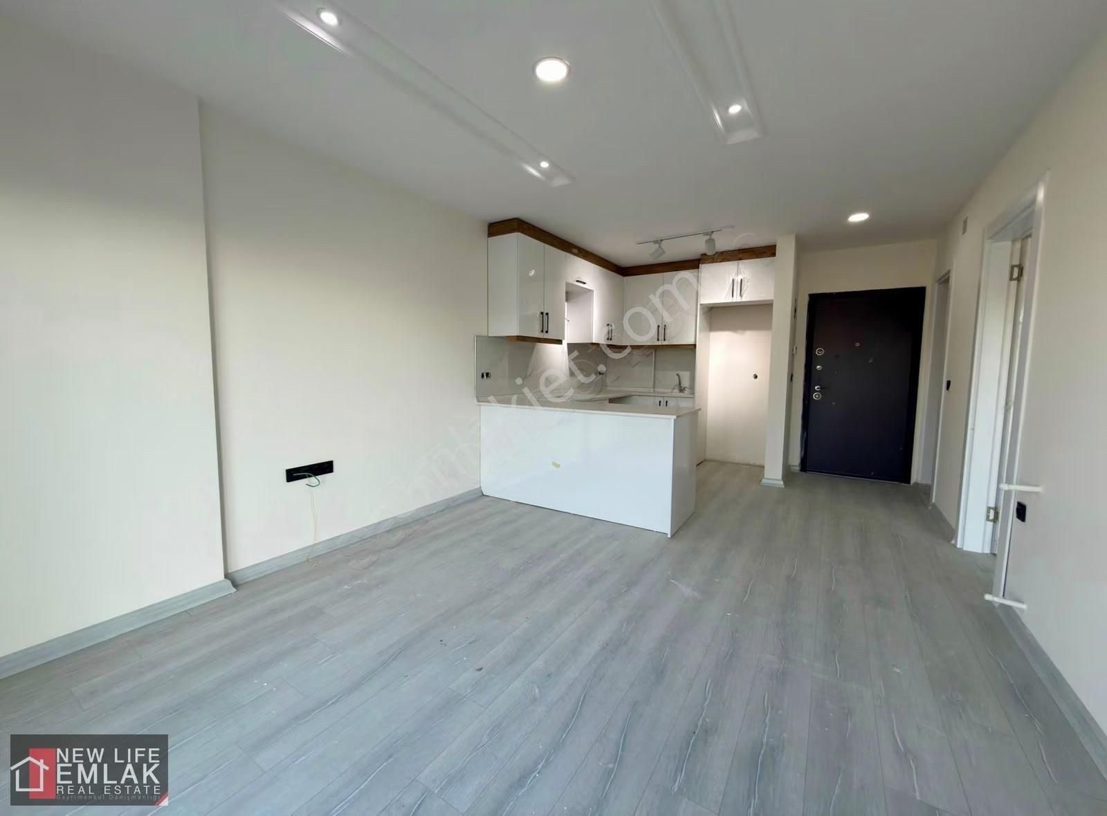 Kuşadası'nda Site İçinde Sıfır Satılık 1+1 Daire - Görsel 8