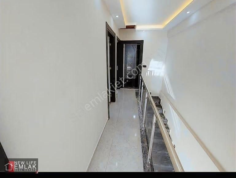 Kuşadasında Marina Bölgesinde Dublex Satılık Villa - Görsel 12