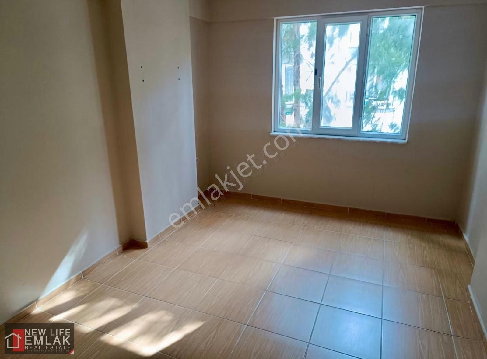 Kuşadası Merkezde Satılık 3+1 Fırsat Daire!! - Görsel 25