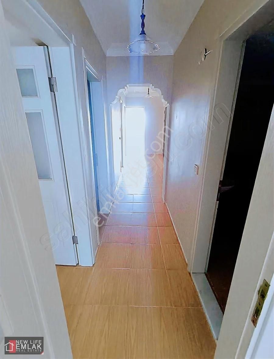 Kuşadası Merkezde Satılık 3+1 Fırsat Daire!! - Görsel 7