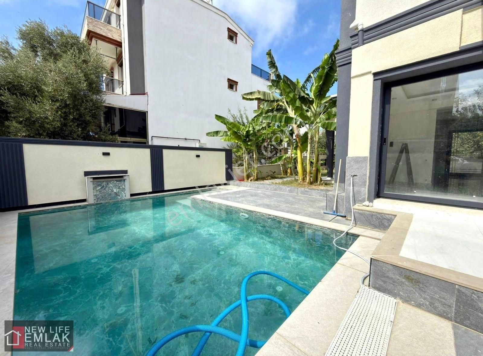 Kuşadası Kadınlar Denizinde Satılık Müstakil Villa - Görsel 20