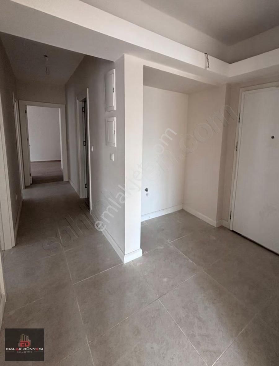 Emlak Dünyasından Sur Yapıda 3+1 Ayrı Mutfak - Görsel 3