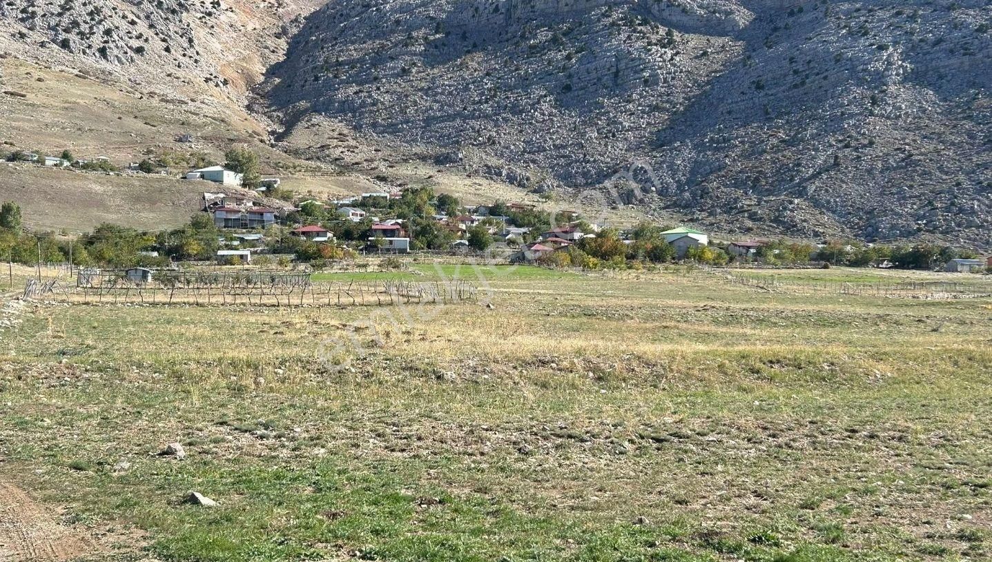 Nakitte %35 İndirim! Barçın Yaylasında Eğimsiz, 2 Kat 150 M2 İmar İzinli, Köy Girişinde Tarla