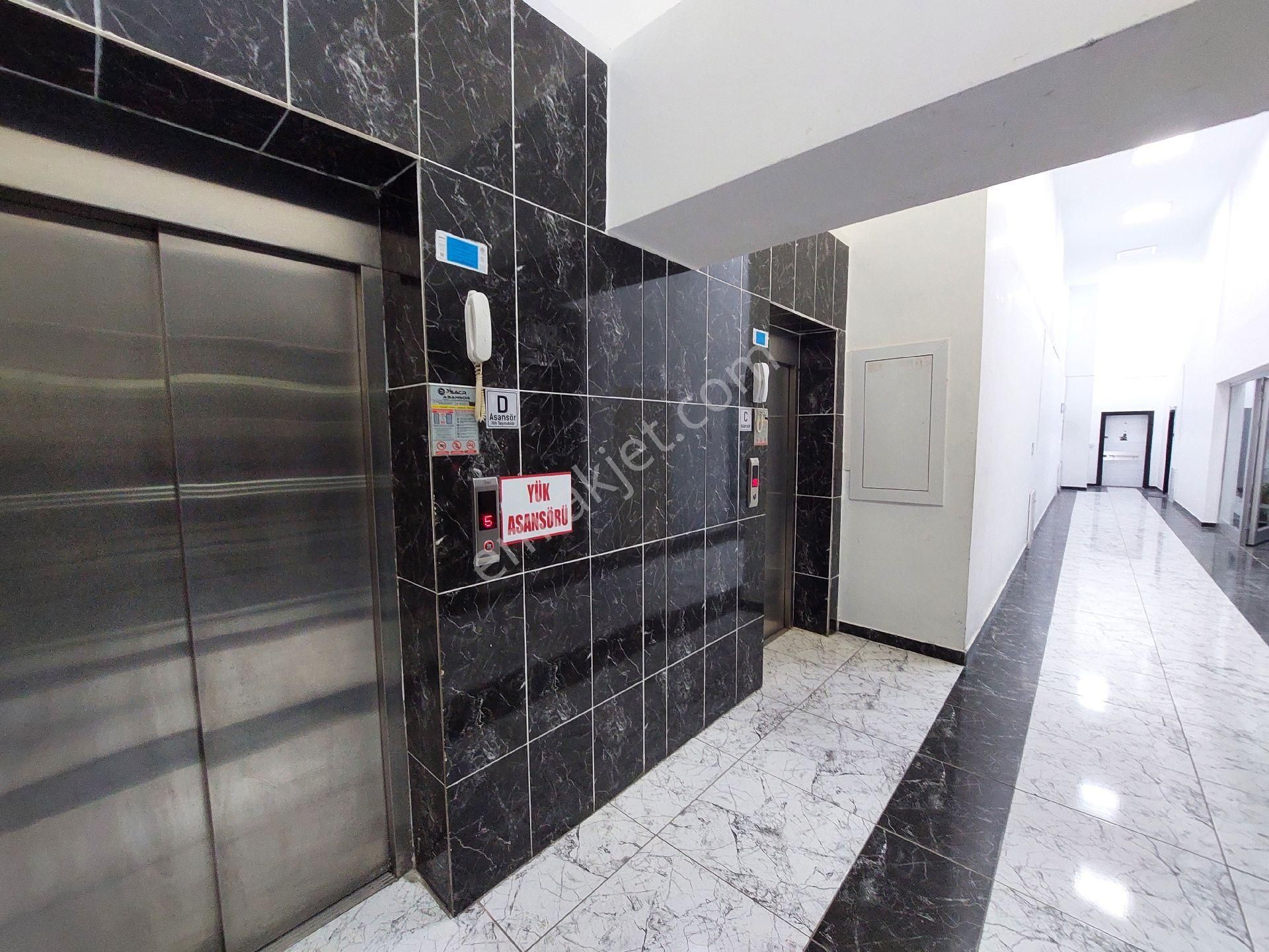 Eryaman Yeşilova'da Site İçerisinde Boş Ara Kat Full Eşyalı 1+1 Daire - Görsel 3