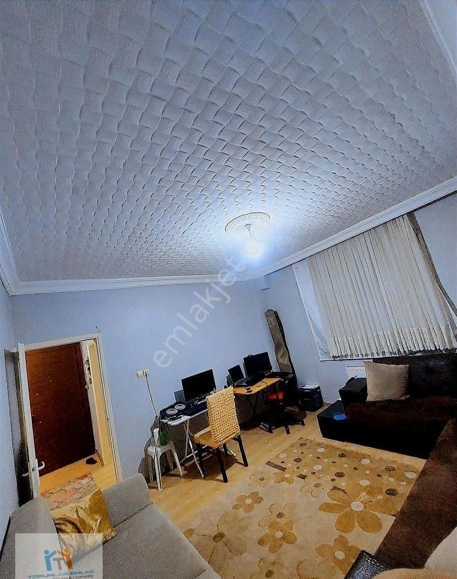 Torunlar Emlaktan Satılık 2+1 Giriş Kat Daire
