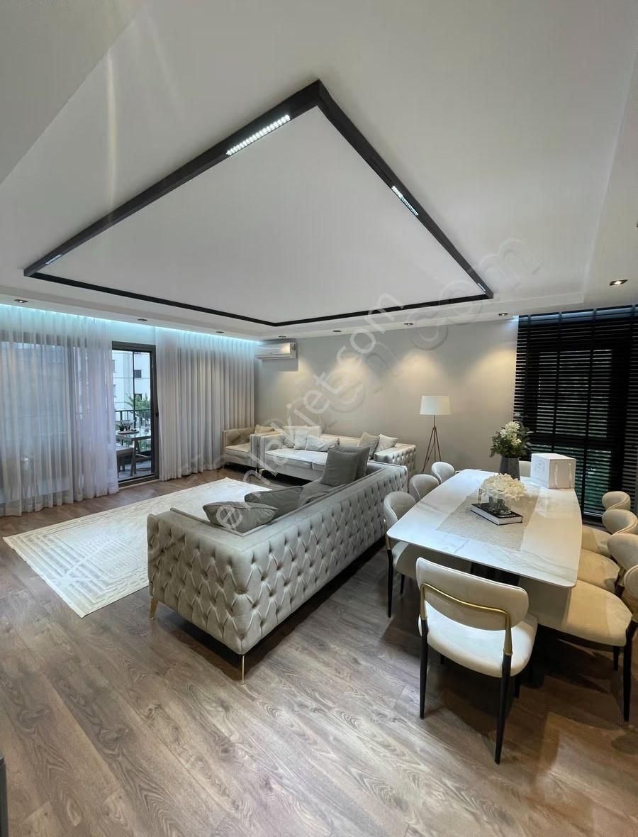 Liv Bahçeşehir Sitesi Satılık 4+1 Emsalsiz Daire - Görsel 15