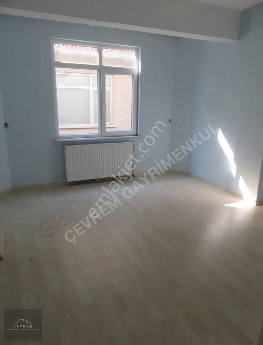 Gültepe'de Harika Konumda Metrobüse Yakın Kiralık 2+1 Arakat - Görsel 9