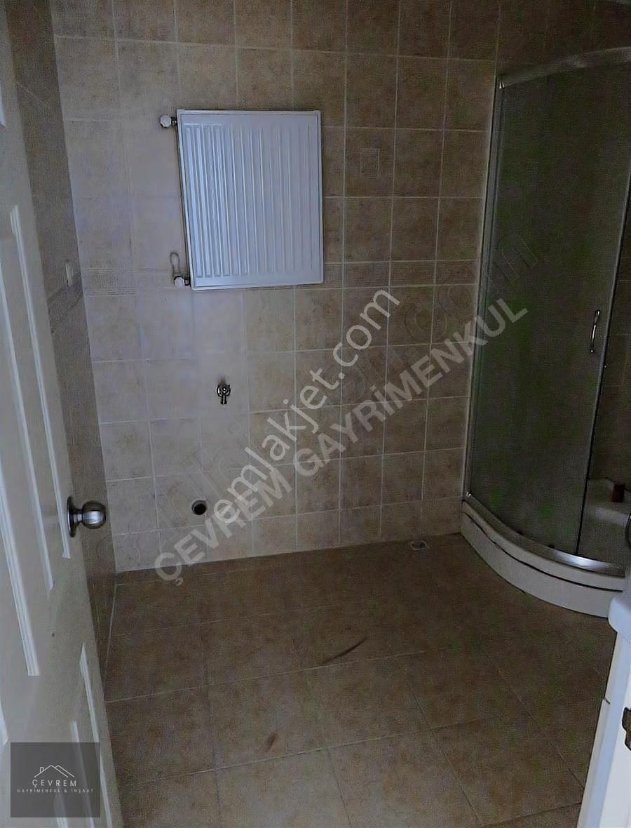 Gültepe'de Harika Konumda Metrobüse Yakın Kiralık 2+1 Arakat - Görsel 16