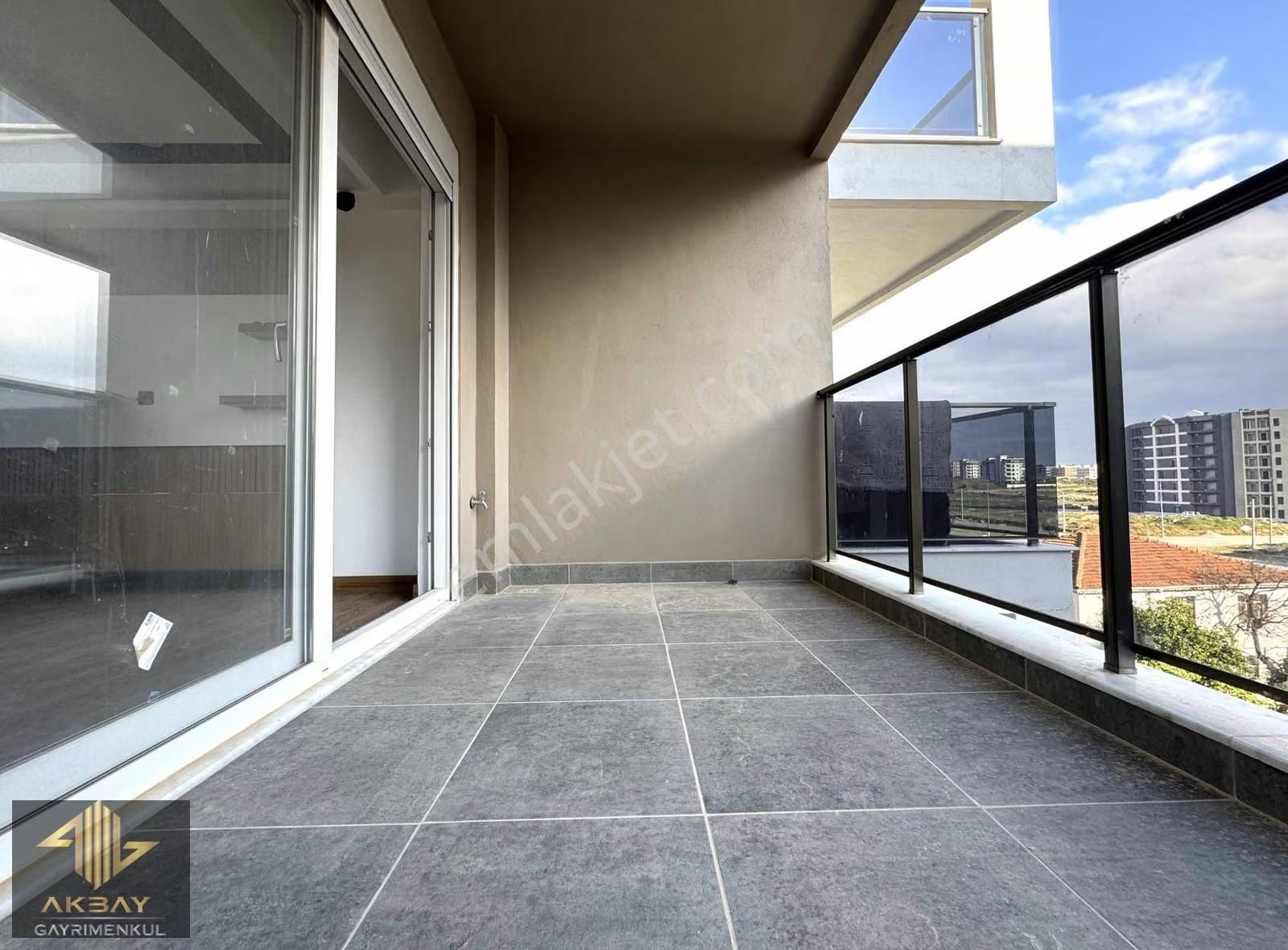 Abonelik Hazır Kapalı Otopark Havuz Güvenlikli Sitede Arakat 2+1 - Görsel 27