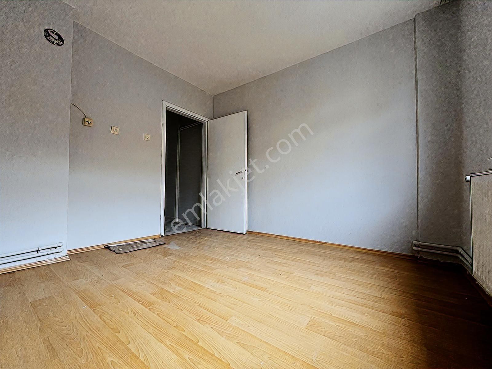 Etimesgut İstasyon Mahallesinde Arakat Kiralık 3+1 Daire - Görsel 17