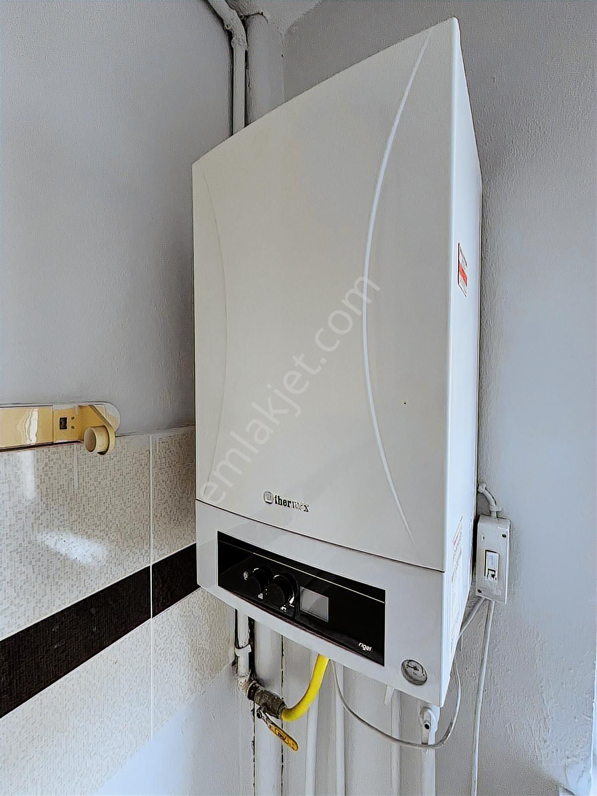 Etimesgut İstasyon Mahallesinde Arakat Kiralık 3+1 Daire - Görsel 8