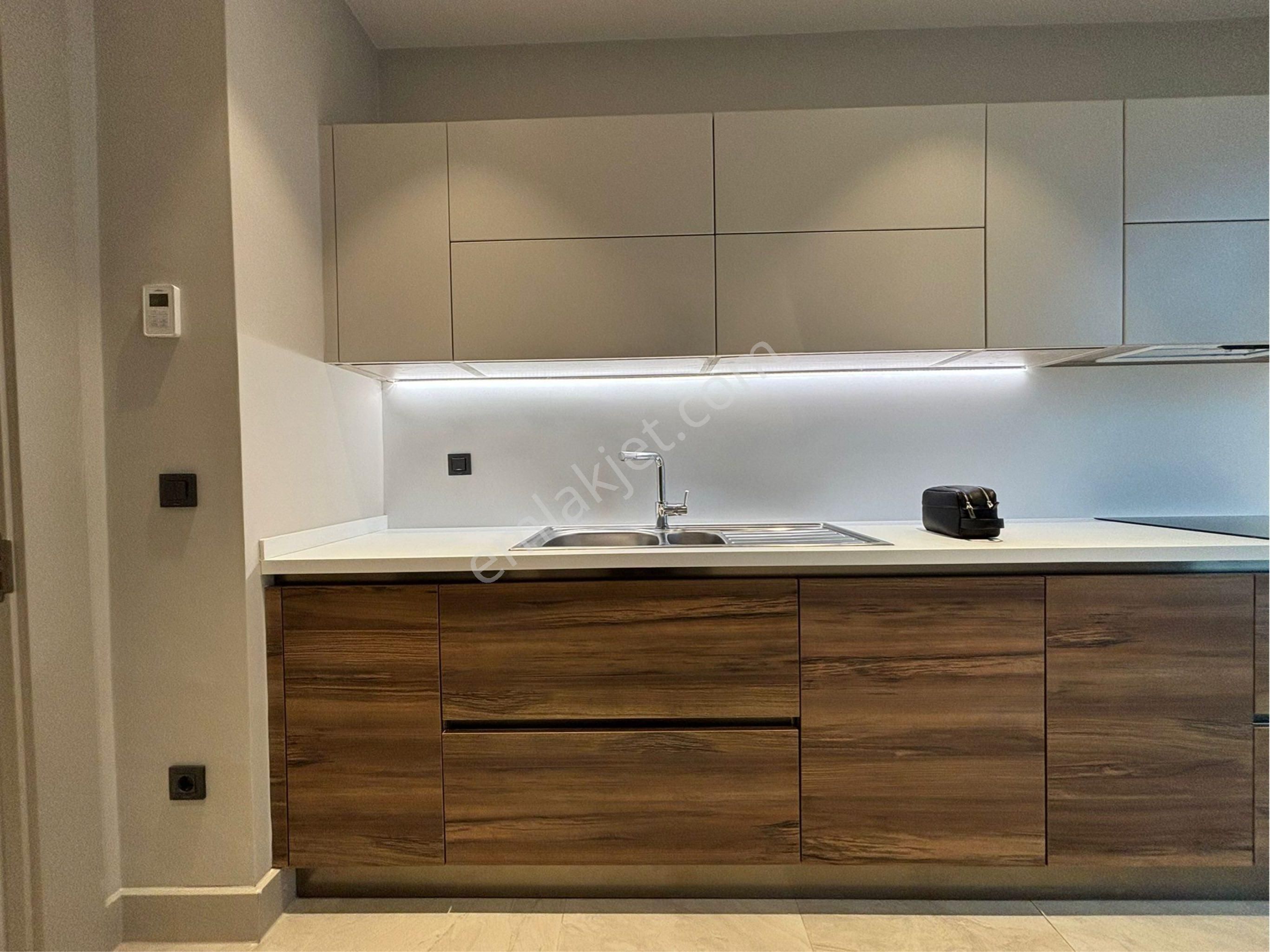 Alsancak Evora Projesinde 3+1 Deniz Manzaralı 19.kat Kiralık Daire - Görsel 23