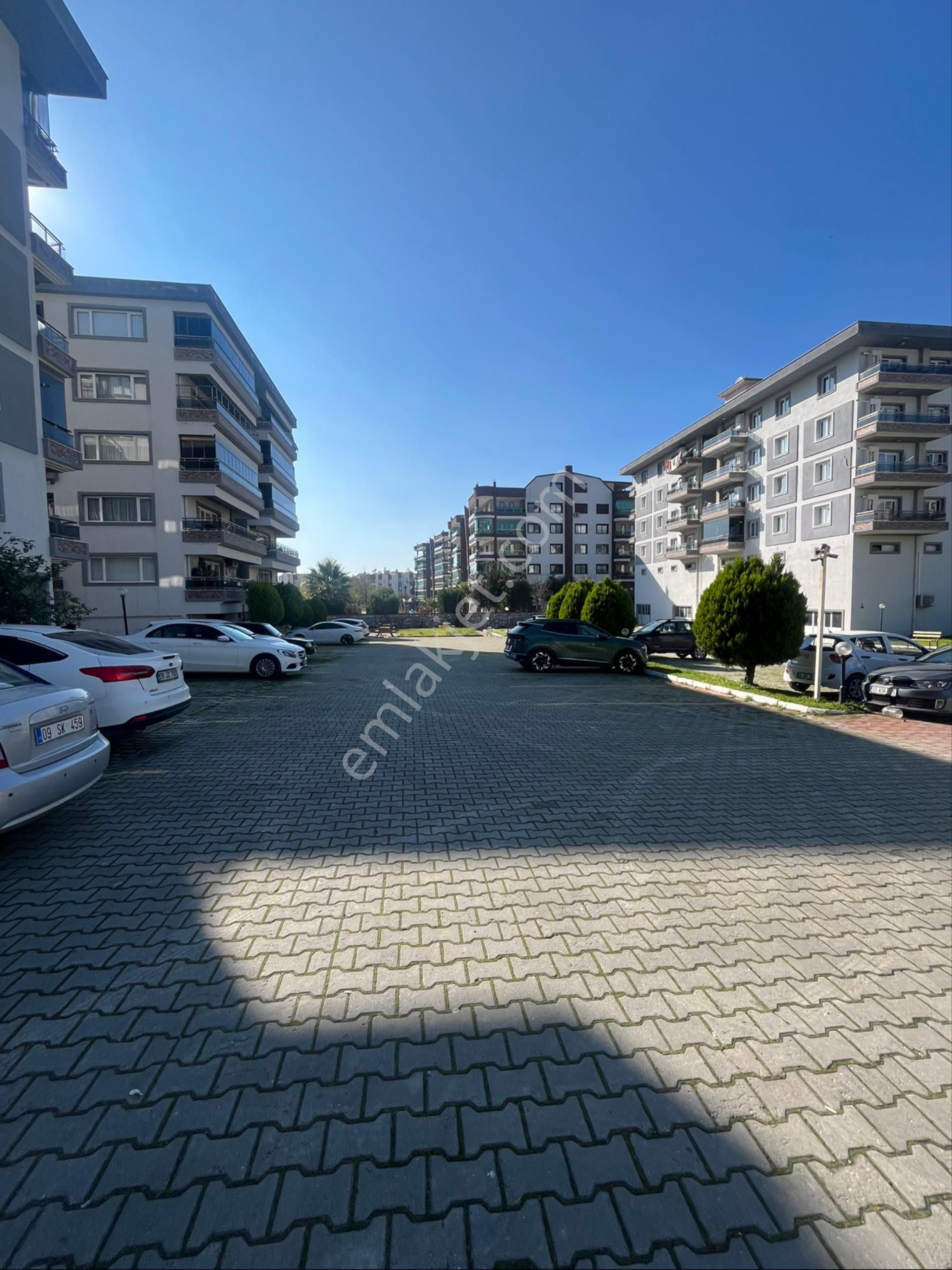 Yenikentte Güneşpark Evlerinde 1+1 Eşyalı Daire Satılıktır. - Görsel 17
