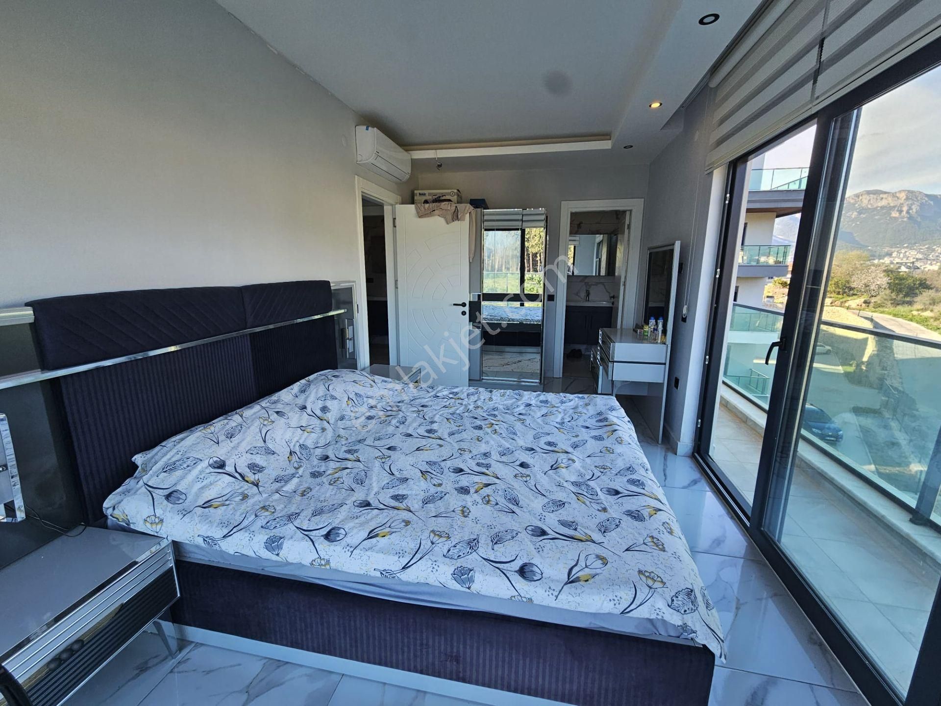 Alanya Oba Satılık 2+1 Eşyalı Dubleks Daire Site İçerisinde - Görsel 24