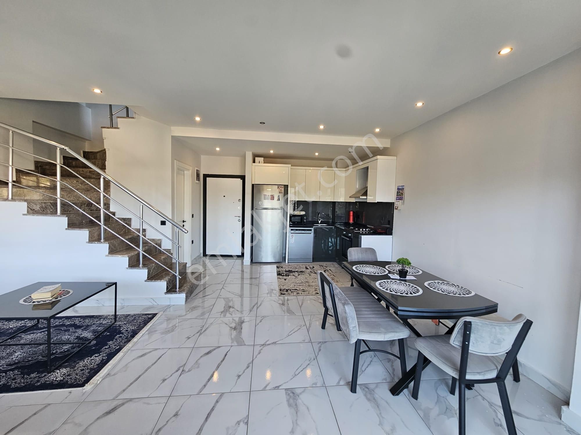 Alanya Oba Satılık 2+1 Eşyalı Dubleks Daire Site İçerisinde - Görsel 20