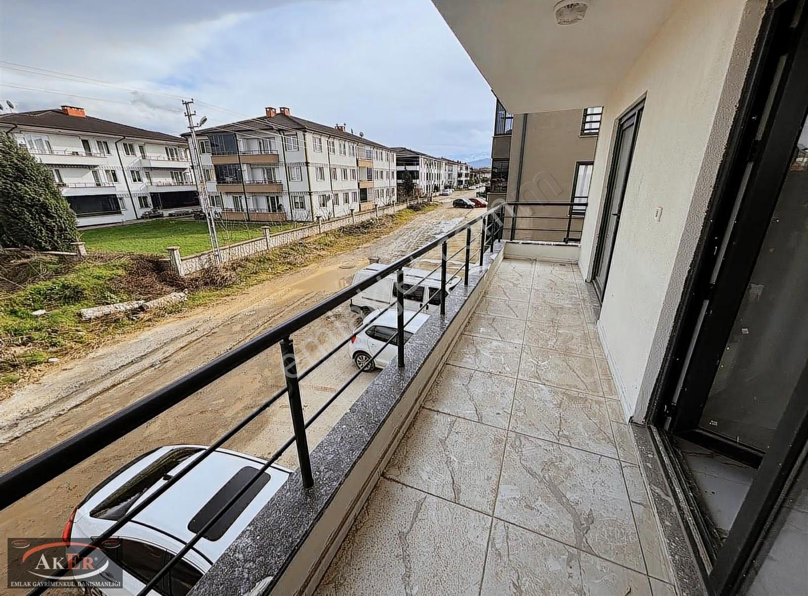 Ömerciklerde | Ara Kat | İskanlı | Ön Cephe | Sıfır | 3+1 Daire - Görsel 5